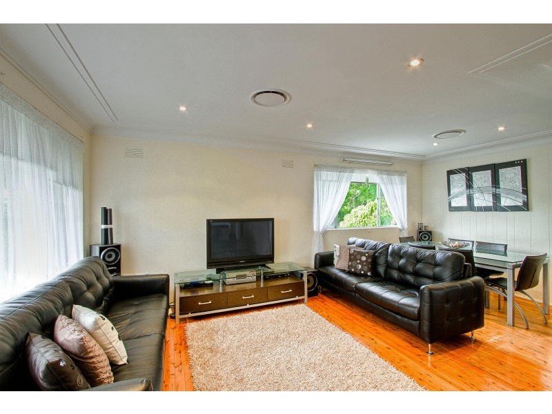 2 Meckiff Ave, North Rocks NSW 2151