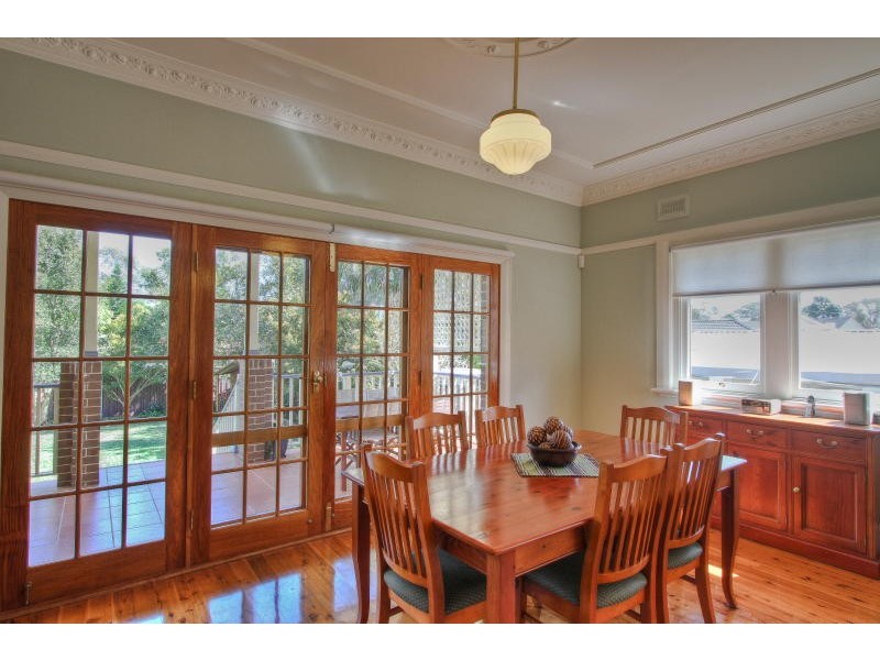 10 Wyena Road, Pendle Hill NSW 2145