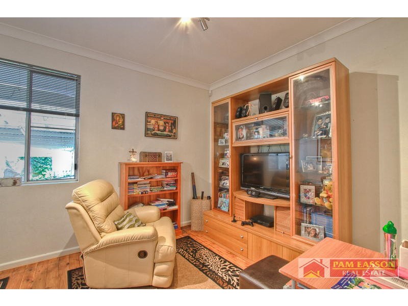 6 Oatlands Crescent, Oatlands NSW 2117