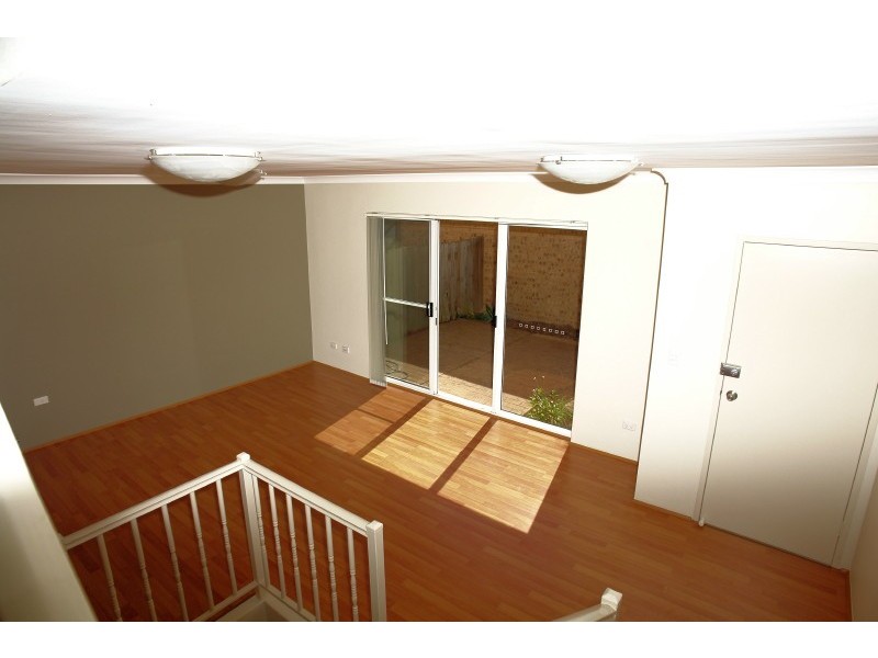 1/94  Park Road, Dundas NSW 2117