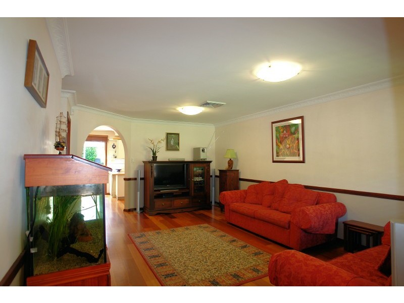 17b  Larnook Close, Oatlands NSW 2117