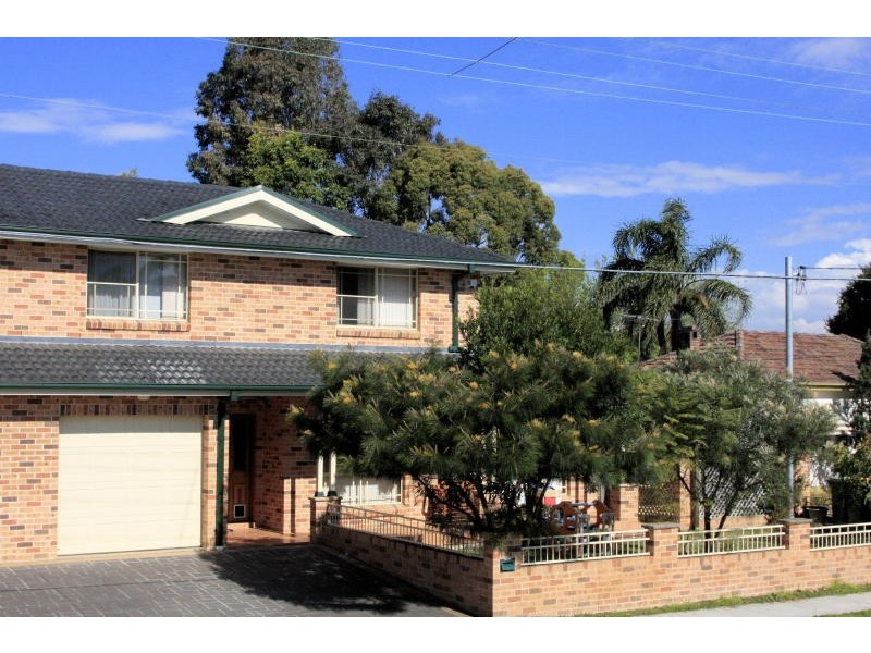 32b  Bulli Road, Toongabbie NSW 2146