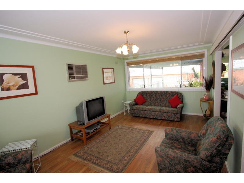 8  Albemarle Street, Dundas NSW 2117