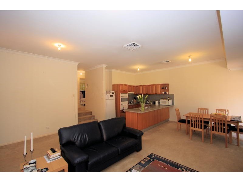 108/40  Strathalbyn Dr, Oatlands NSW 2117