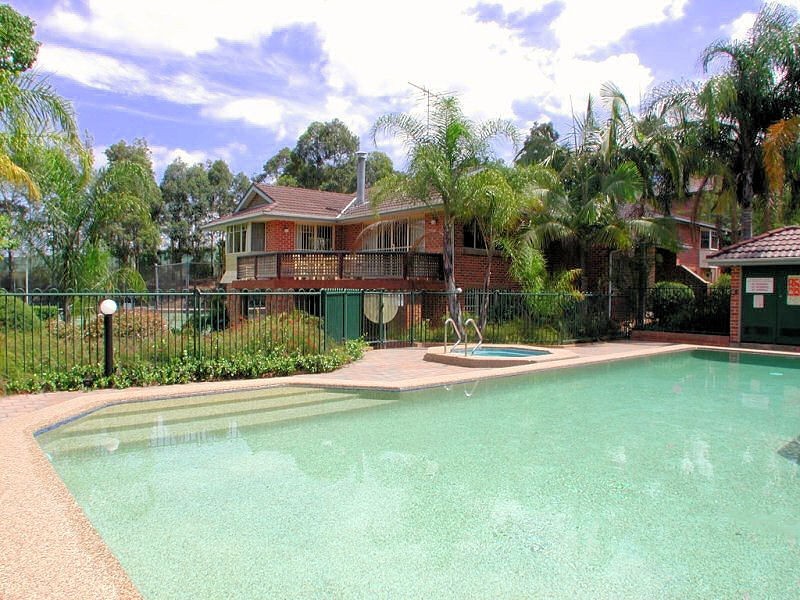 108/40  Strathalbyn Dr, Oatlands NSW 2117