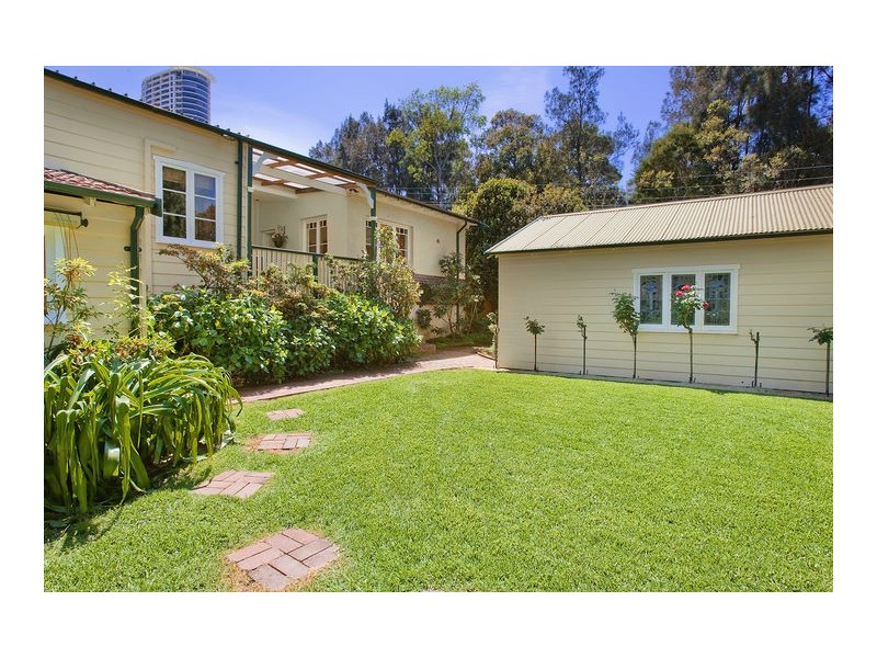2 Marshall Avenue, St Leonards NSW 2065