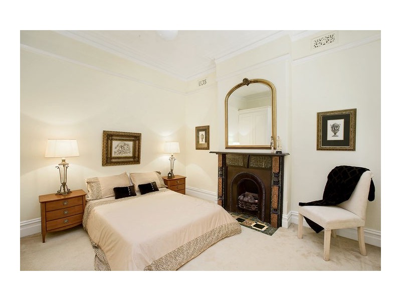 2 Plunkett Street, Naremburn NSW 2065