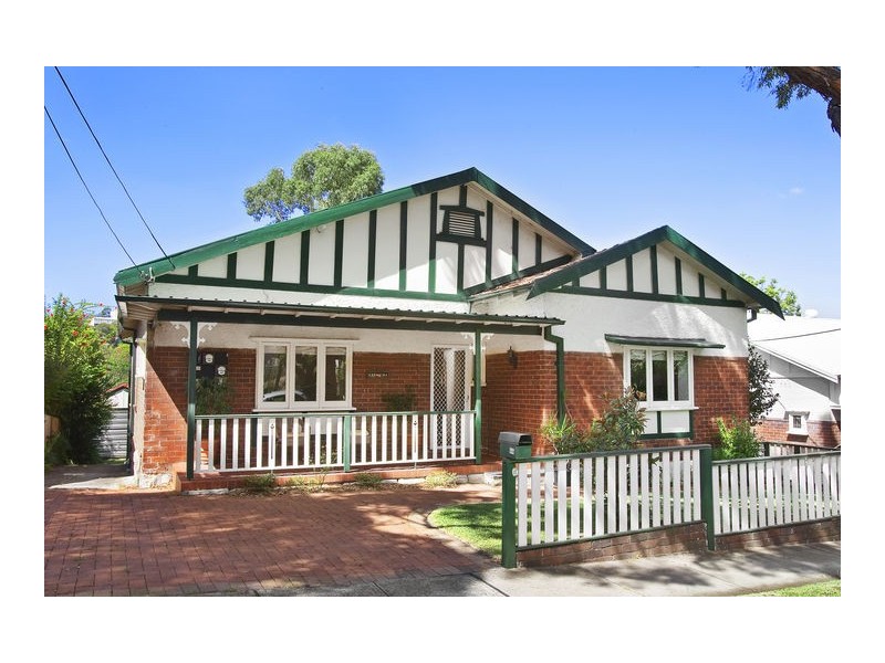 22 Holdsworth Avenue, St Leonards NSW 2065