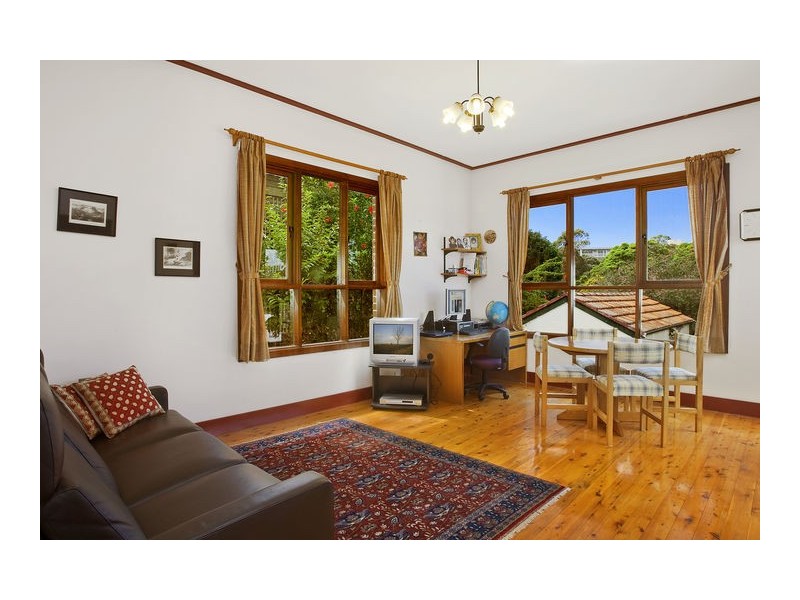 22 Holdsworth Avenue, St Leonards NSW 2065