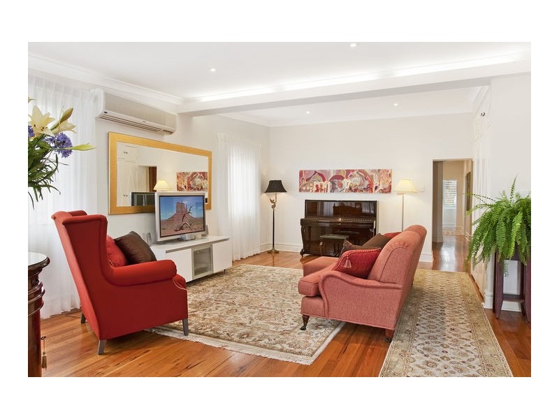 30 Cobden Avenue, Lane Cove NSW 2066