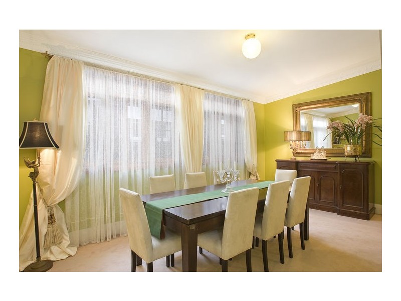 9 Canberra Avenue, Greenwich NSW 2065