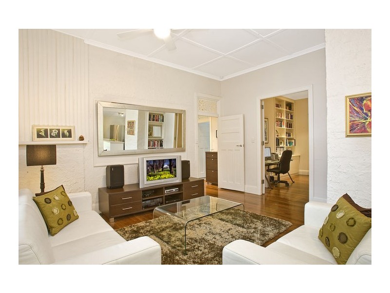 6 Sarner Road, Greenwich NSW 2065