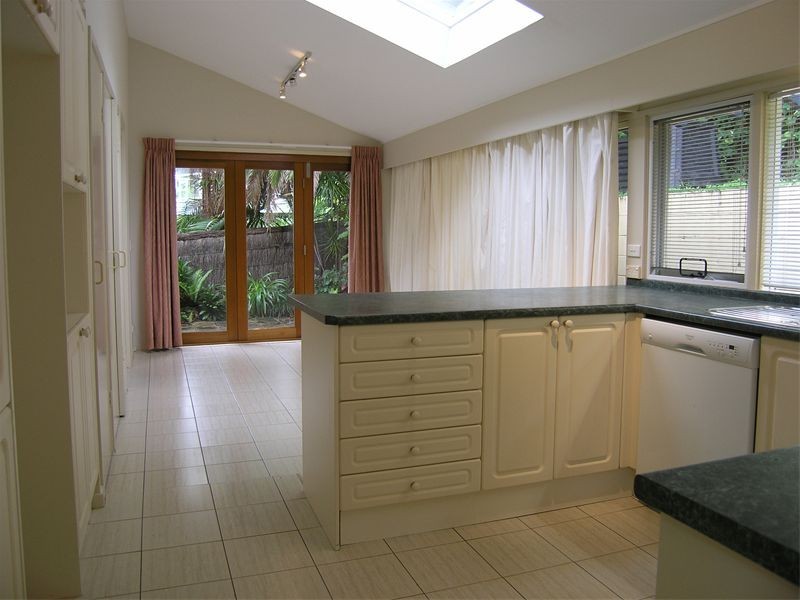 25 Kananook Avenue, Bayview NSW 2104