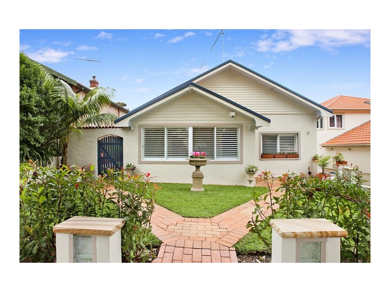 30  Cobden Avenue, Lane Cove NSW 2066