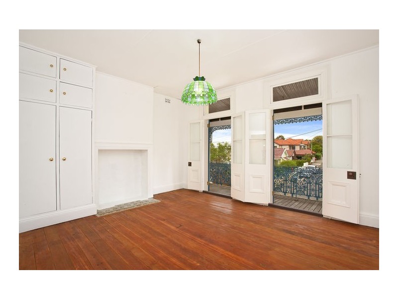 18 St Lawrence Street, Greenwich NSW 2065