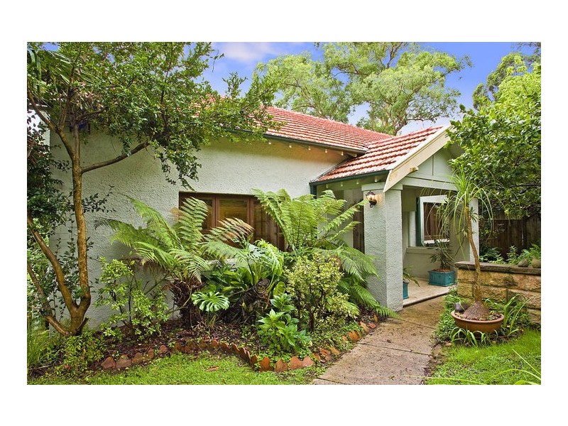 1 Innes Road, Greenwich NSW 2065