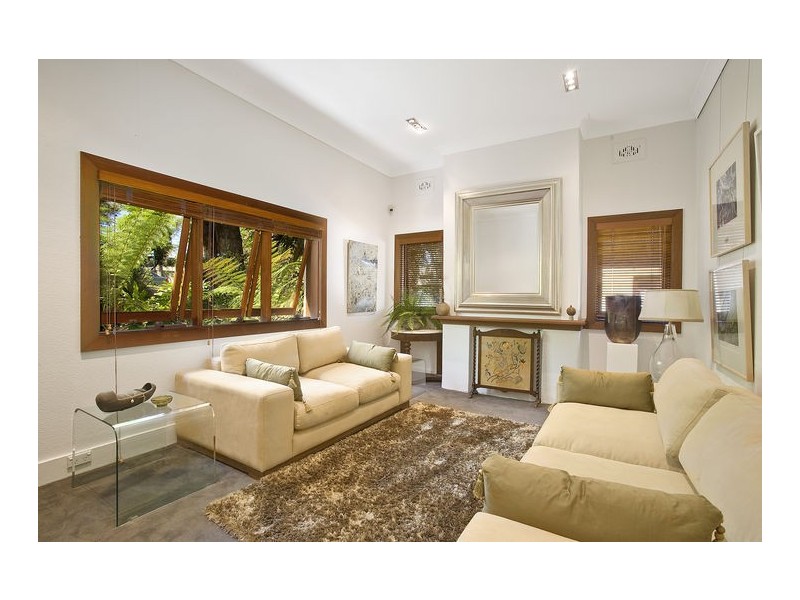 1 Innes Road, Greenwich NSW 2065