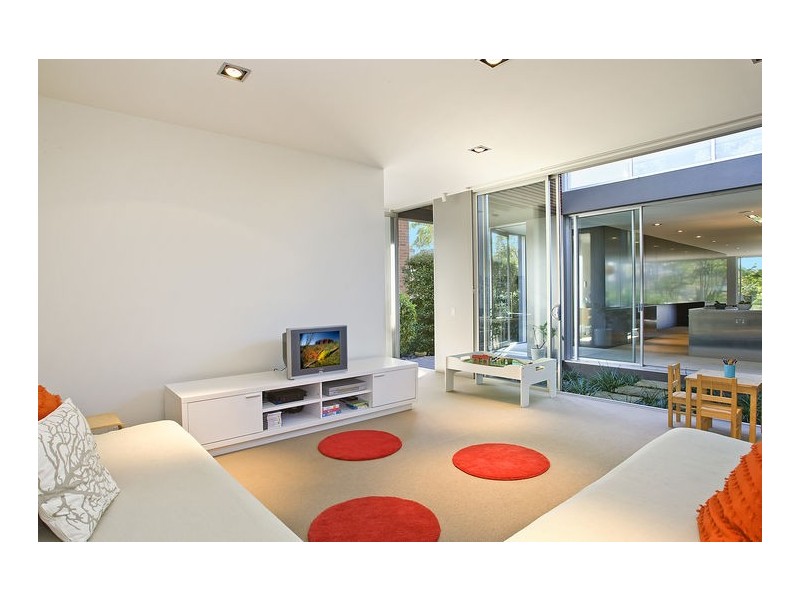 2B St Lawrence Street, Greenwich NSW 2065