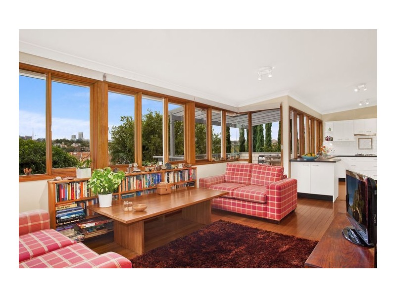 3 Robert Street, Greenwich NSW 2065