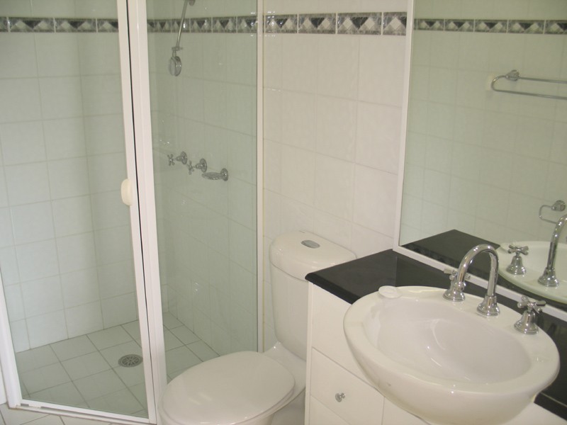 9/4 Taylors Drive, Lane Cove NSW 2066