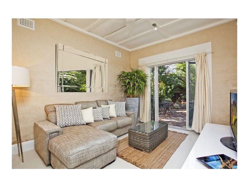 77 Greenwich Road, Greenwich NSW 2065