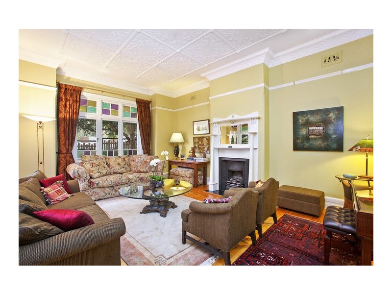 8 Mitchell Street, Greenwich NSW 2065