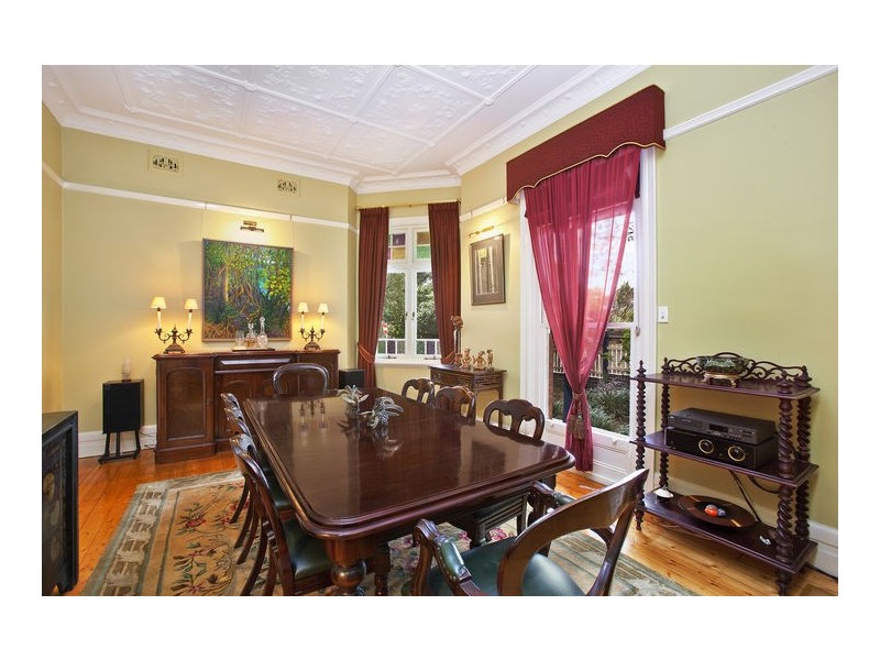 8 Mitchell Street, Greenwich NSW 2065