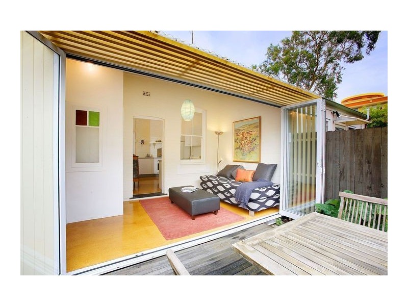 27 Lithgow Street, St Leonards NSW 2065