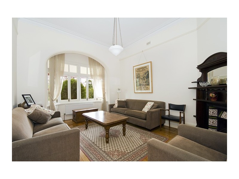 3 Kingslangley Road, Greenwich NSW 2065