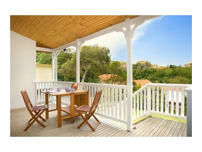 16  Holdsworth Avenue, St Leonards NSW 2065
