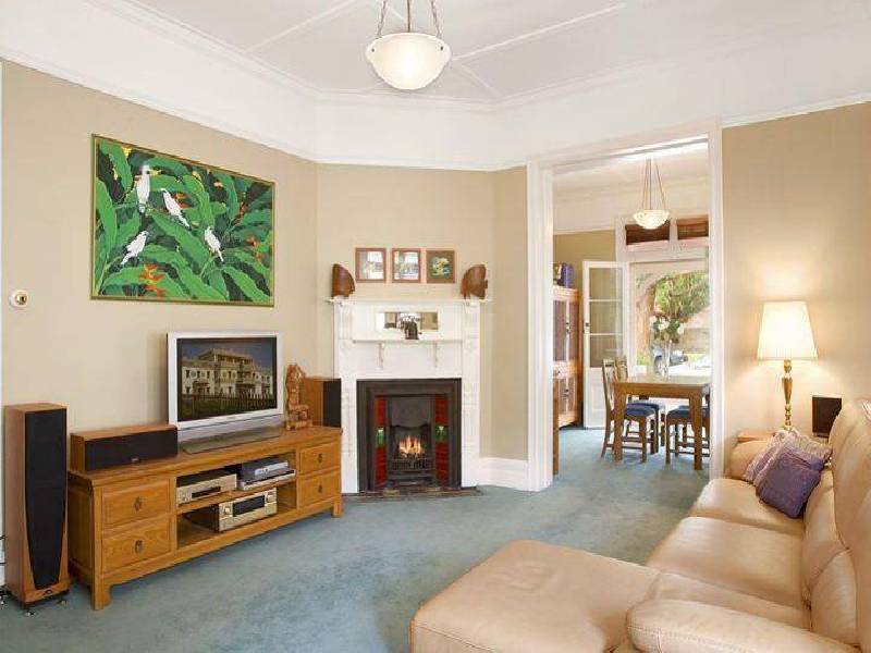 16  Holdsworth Avenue, St Leonards NSW 2065