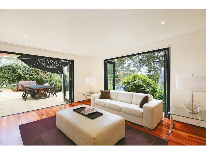 9 Innes Road, Greenwich NSW 2065
