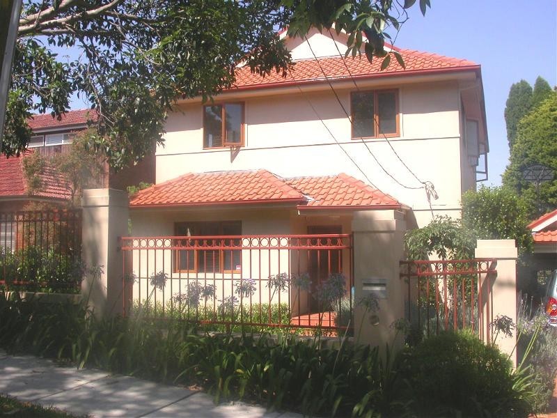 8  Ronald Avenue, Greenwich NSW 2065