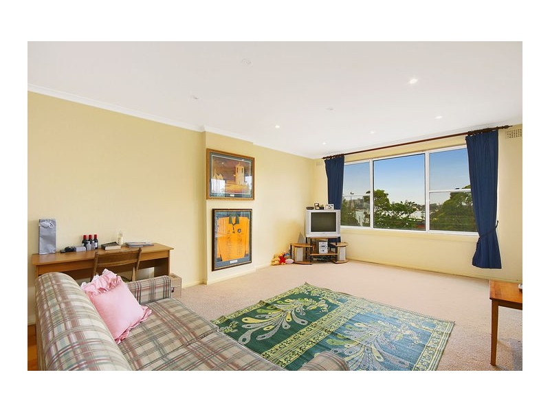 7/4  Landenburg Place, Greenwich NSW 2065