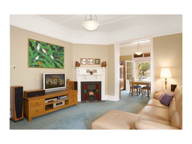 16  Holdsworth Avenue, St Leonards NSW 2065