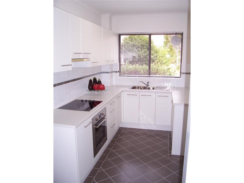 8/120  Burns Bay Road, Lane Cove NSW 2066