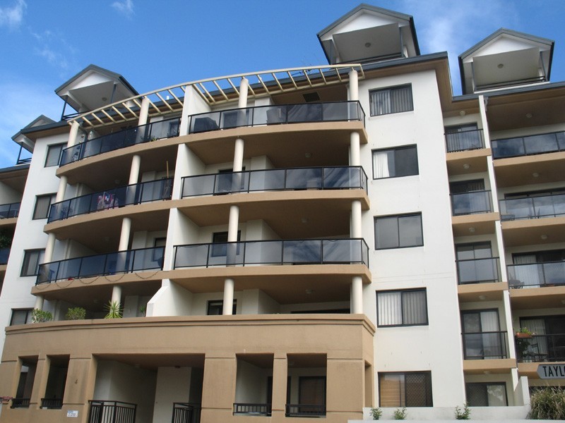 9/4  Taylors Drive, Lane Cove NSW 2066