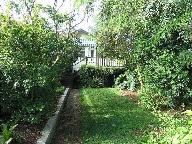 9  Victoria Street, Greenwich NSW 2065