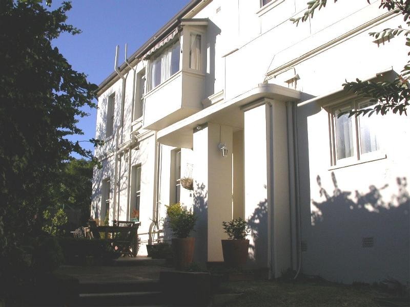 2/100  Greenwich Road, Greenwich NSW 2065