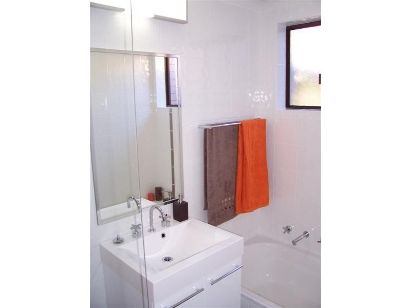 8/120  Burns Bay Road, Lane Cove NSW 2066