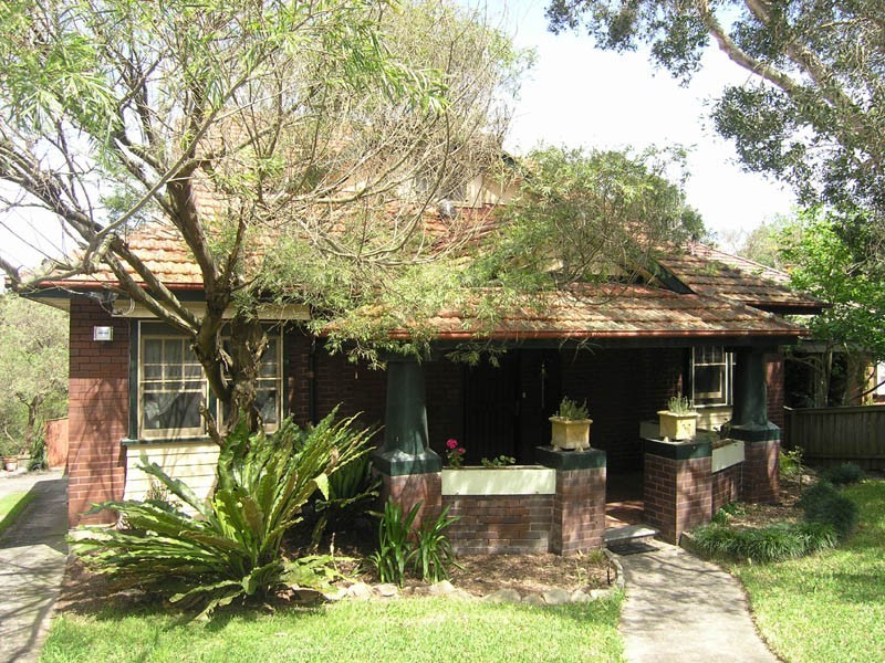 12  St Giles Avenue, Greenwich NSW 2065
