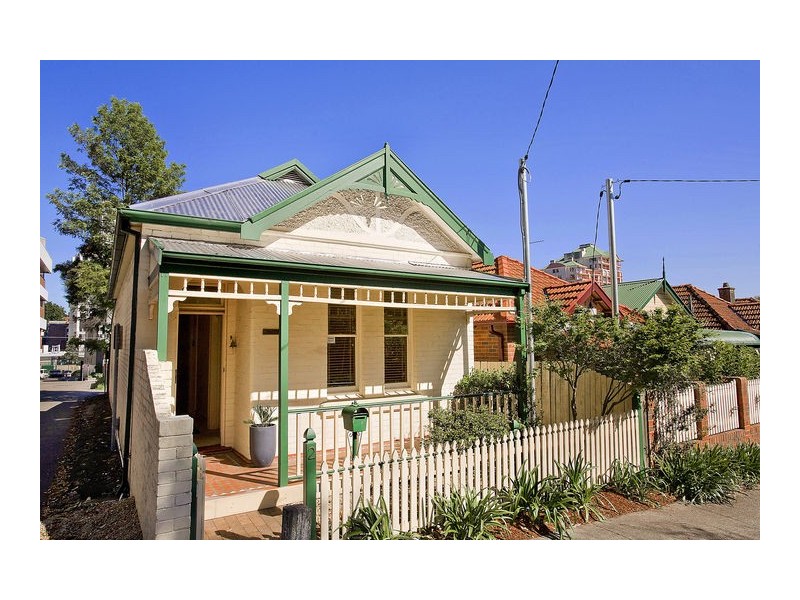 2 Plunkett Street, Naremburn NSW 2065