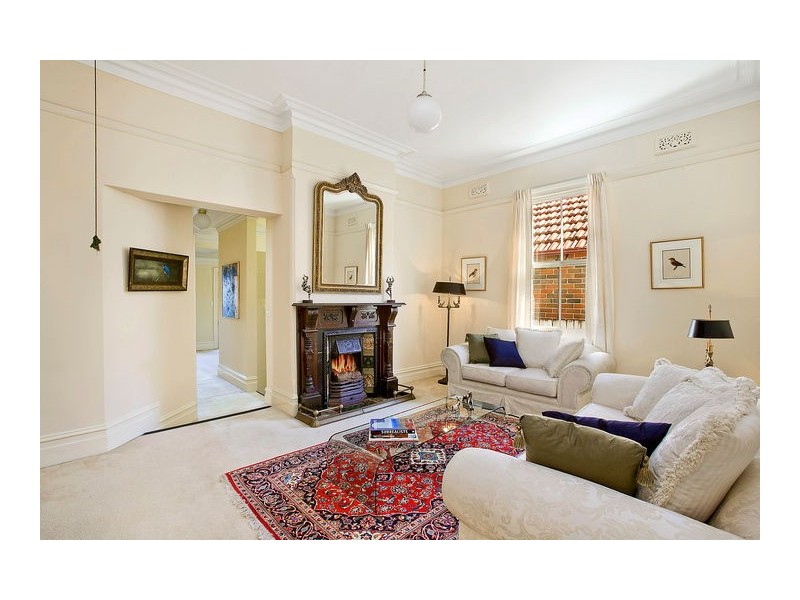 2 Plunkett Street, Crows Nest NSW 2065