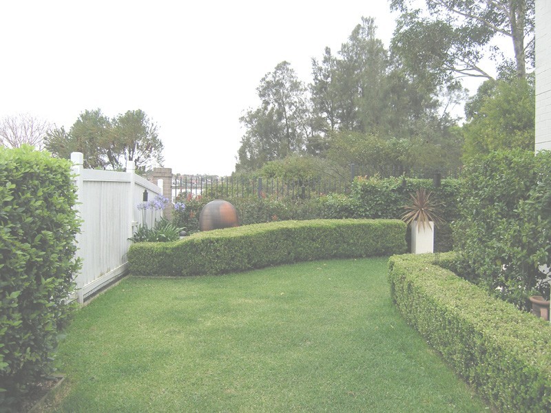 8  Rose Meadow Drive, Cabarita NSW 2137