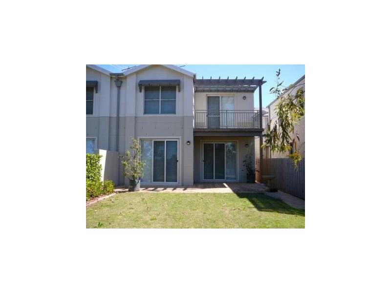 96 Governors Way, Macquarie Links NSW 2565