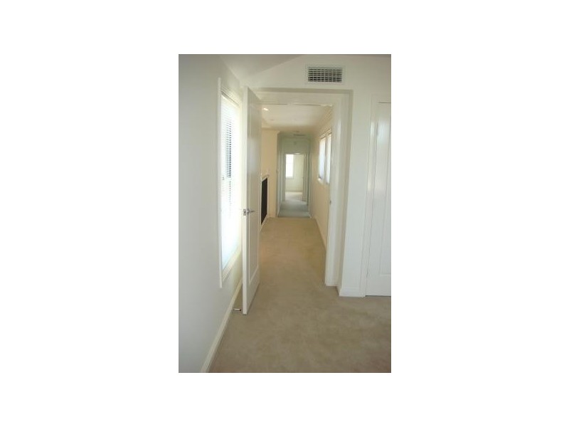 96 Governors Way, Macquarie Links NSW 2565