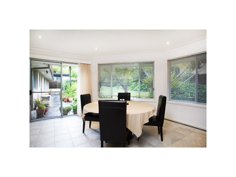 18 Flinders Ave, St Ives NSW 2075