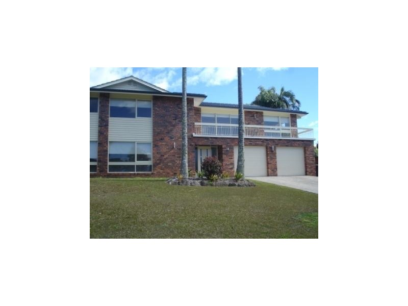 4 Hillside Avenue, St Ives NSW 2075