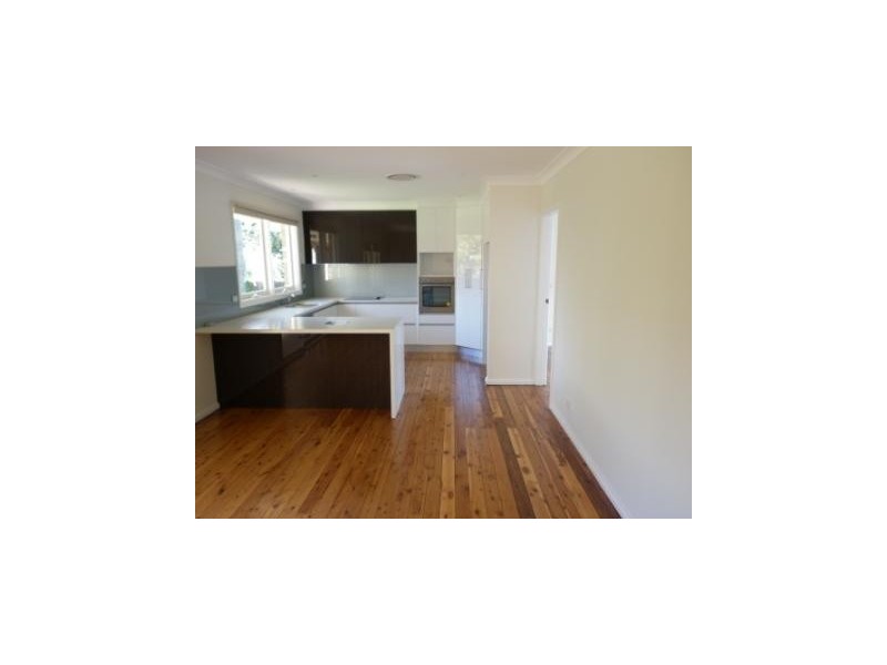 4 Hillside Avenue, St Ives NSW 2075