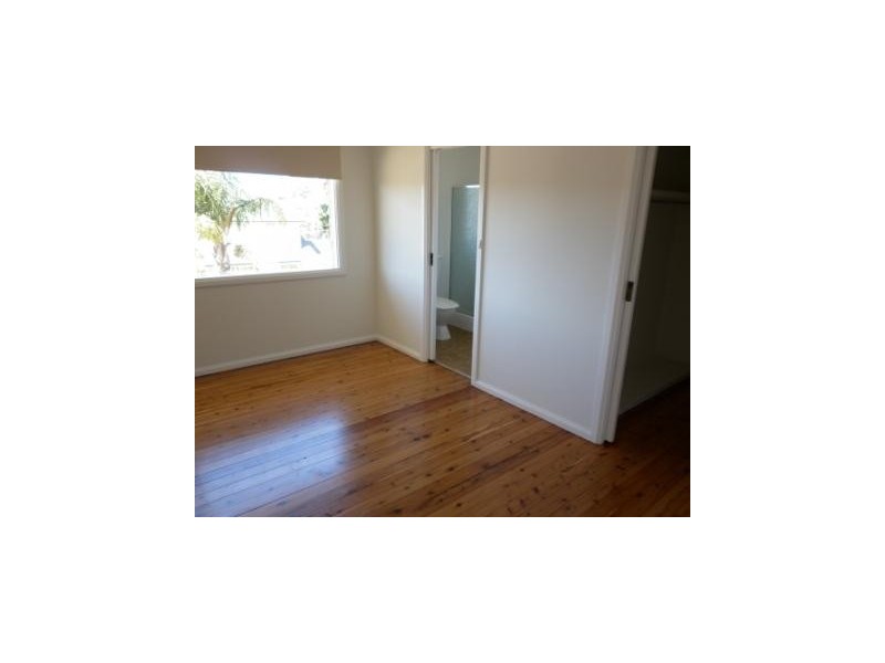 4 Hillside Avenue, St Ives NSW 2075